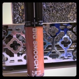 Victoria’s Secret plumping lip gloss duo 👄